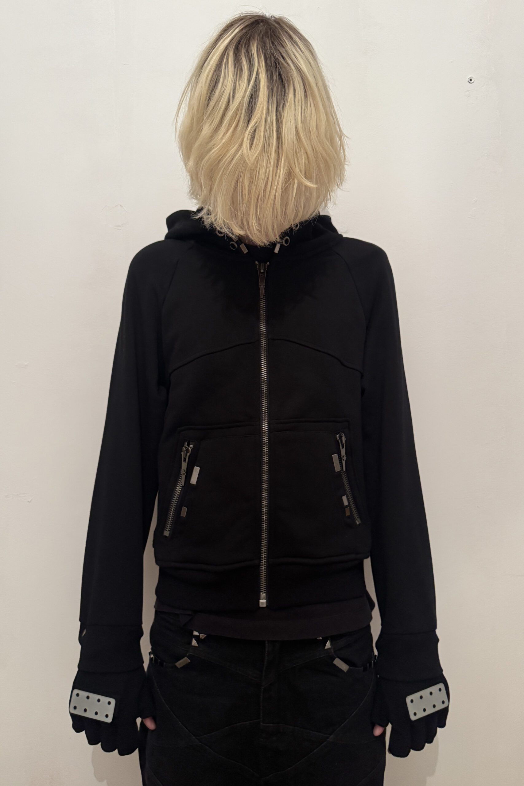 MOREAL STRIKER HOODIE VOL 1. - Image 3